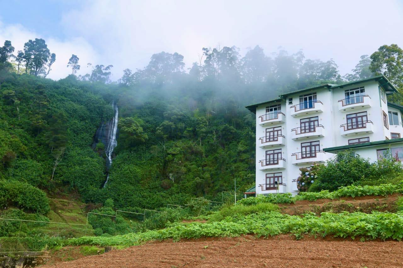 Ashley Resort Nuwara Eliya - Premier Luxury Hotel in Sri Lanka Hill Country with Mountain Views